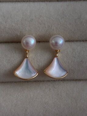 Pearl and Mother-of-Pearl Fan Drop Earrings - Cream/Gold